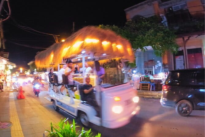 Ubud Sunset Mixology Tour by TikiBus - What the mixologist brings to the ride