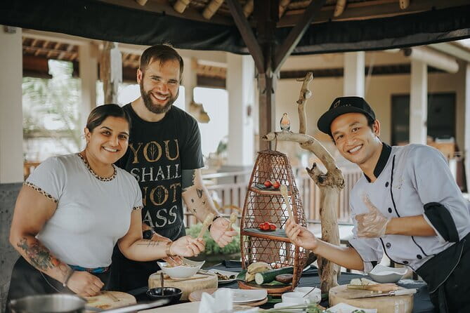 Ubud Sunset Mixology Tour by TikiBus - Who will enjoy this most?