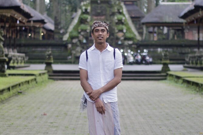 Ubud Tirta Empul Temple Tour with Purification Experience - Meeting at Ubud Palace at 7:30 am