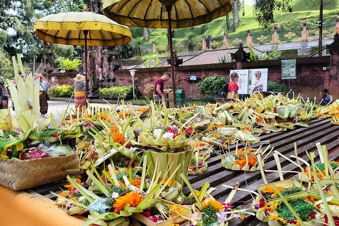 Ubud Tirta Empul Temple Tour with Purification Experience - Exploring Tirta Empul after the water ritual