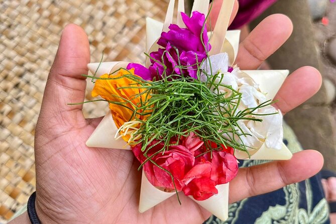 Ubud Tirta Empul Temple Tour with Purification Experience - Practical packing advice for the spring ritual