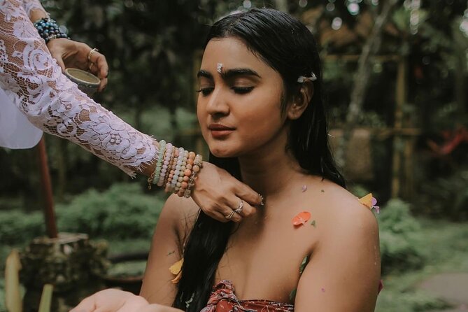 Ubud Tour - Balinese Healing By Shaman And Self Purification - Coffee, tea, and the Lumbung Sari stop