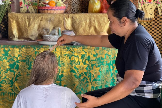 Ubud Tour - Balinese Healing By Shaman And Self Purification - The private guide is part of the value