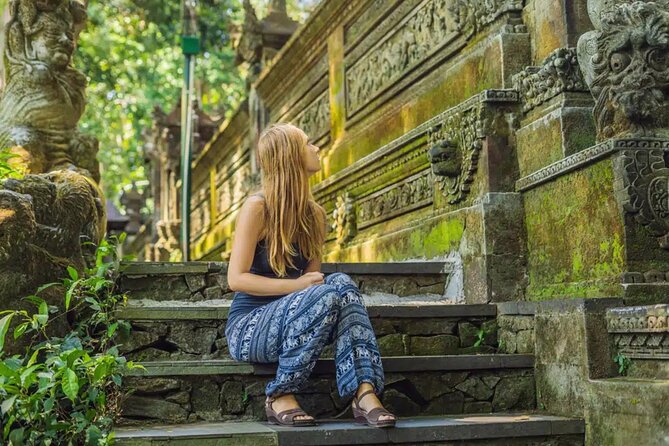 Ubud Tour Waterfall Rice Terrace Temple and Art Village - The Ubud Swing: 45 minutes of spectacle