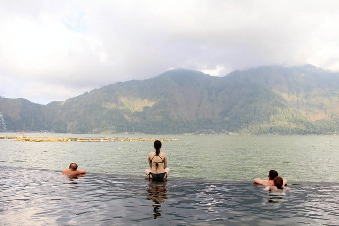 Ubud Tour with all includes - Tegenungan Waterfall: the day’s nature stop