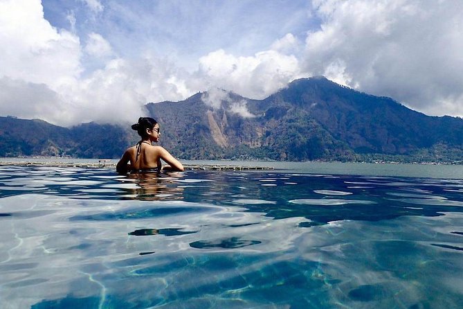 Ubud Volcano Lake and Natural Hot Spring Tour - Tegenungan Waterfall: a strong finish in the south