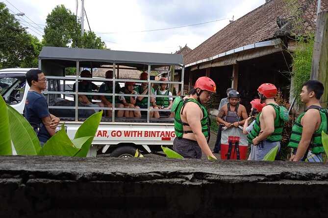 Ubud White Water Rafting on the Ayung River with Pickup & Lunch - Guides make the biggest difference