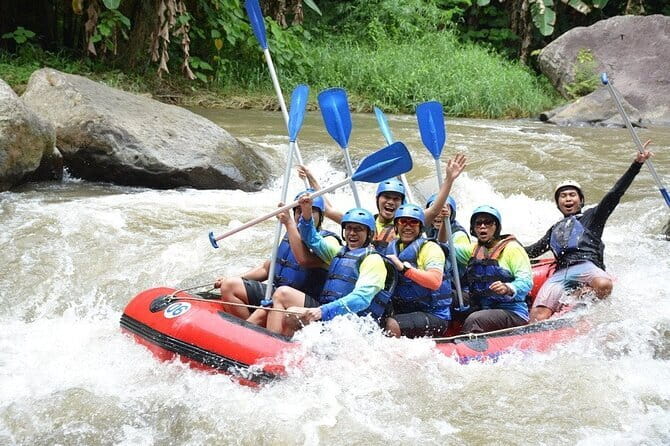 Ubud White Water Rafting with Buffet Lunch - The long walk down to the Ayung