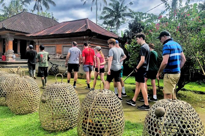 Ubud Wonderful Half Day Downhill Cycling Tour with Lunch - Choosing a Bike at Balai Desa Pekraman Pukuh
