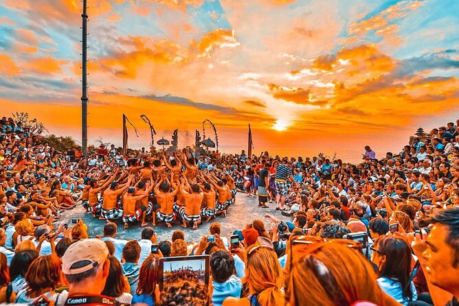 ️Uluwatu Temple Sunset & Kecak Fire Dance Tour - Timing, weather, and practical concerns