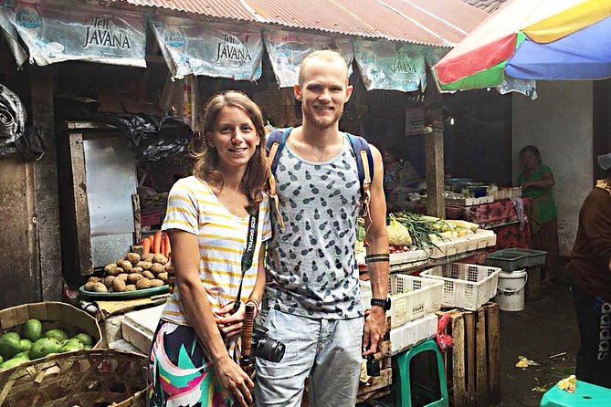 Vegetarian Ubud Cooking Class Bali - A Balinese cooking class built around the market