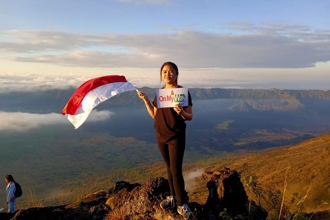Watch the sunrise from the top of Mount Batur volcano - Why climb a volcano before sunrise?
